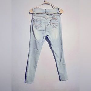Butt lifting jean size 15 stretchy blue jeans